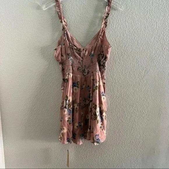 Reformation Irene Elyse Floral Smocked Mini Dress 12 Pink V-neck Ruffle B883 - Picture 8 of 9